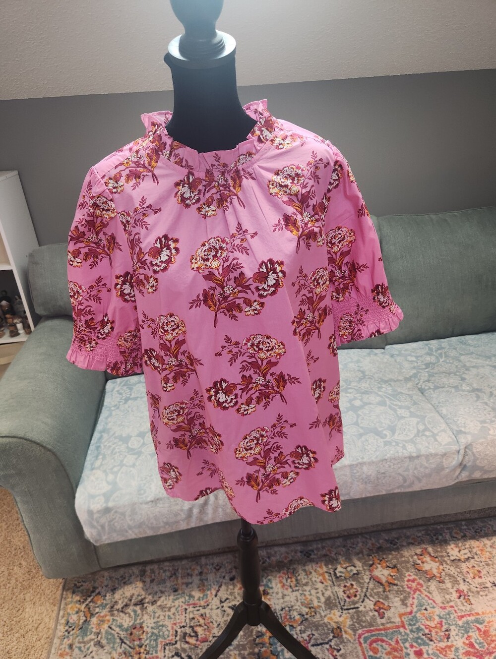J Crew Pink Floral Ruffled Neck Short Sleeve Top Medium 100% Cotton Like New! - Picture 11 of 11